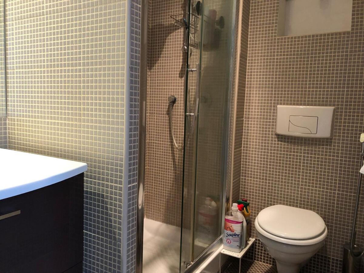 Appartement Near Notre Dame 5 *